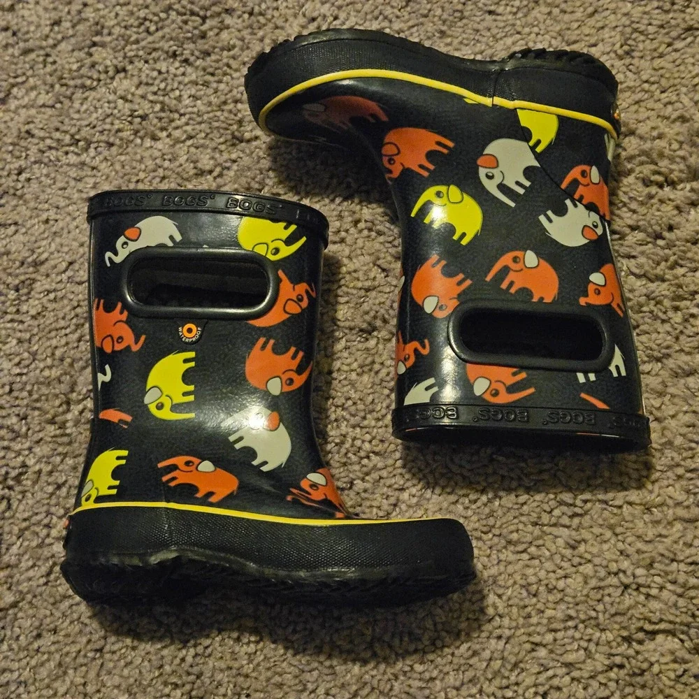Bogs Skipper Elephant Rain Boots Kids Size 8 Black Multi Waterproof Pull On